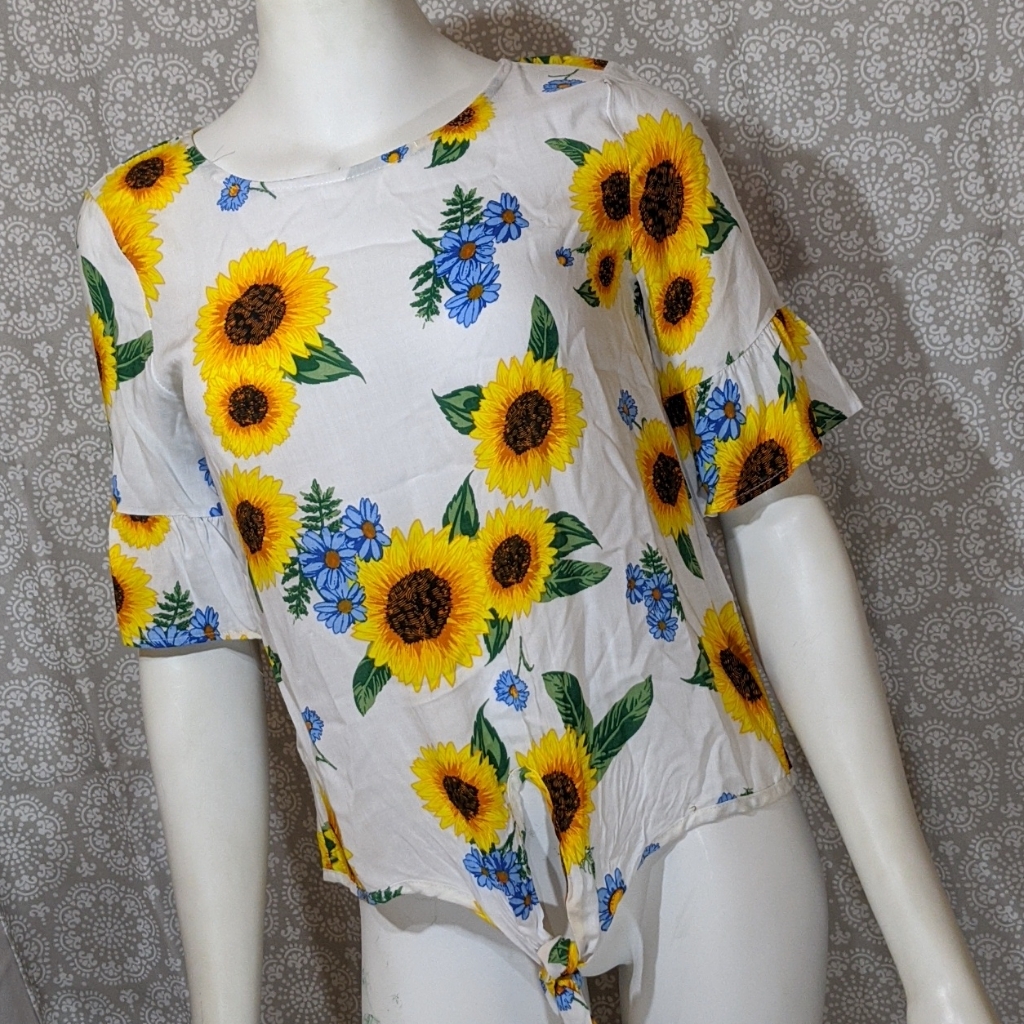 Sunflower Blouse Euc